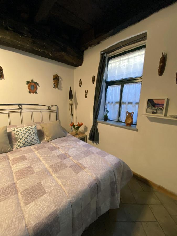La Casa Nei Vicoli: In Centro A Due Passi Dal Lago Mandello del Lario Exterior photo